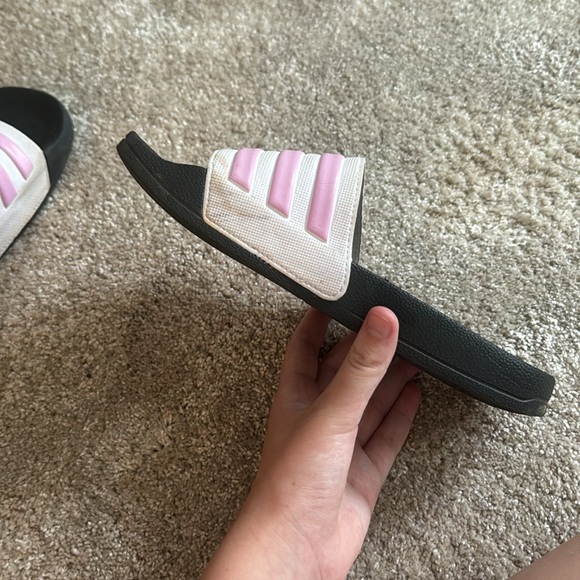 ADIDAS| ADILETTE SHOWER SLIDES - Picture 3 of 3